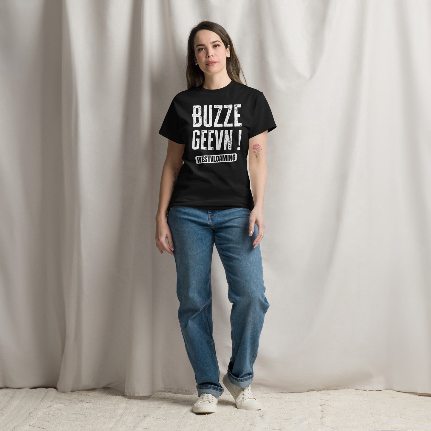 Buzze Geevn Unisex classic tee