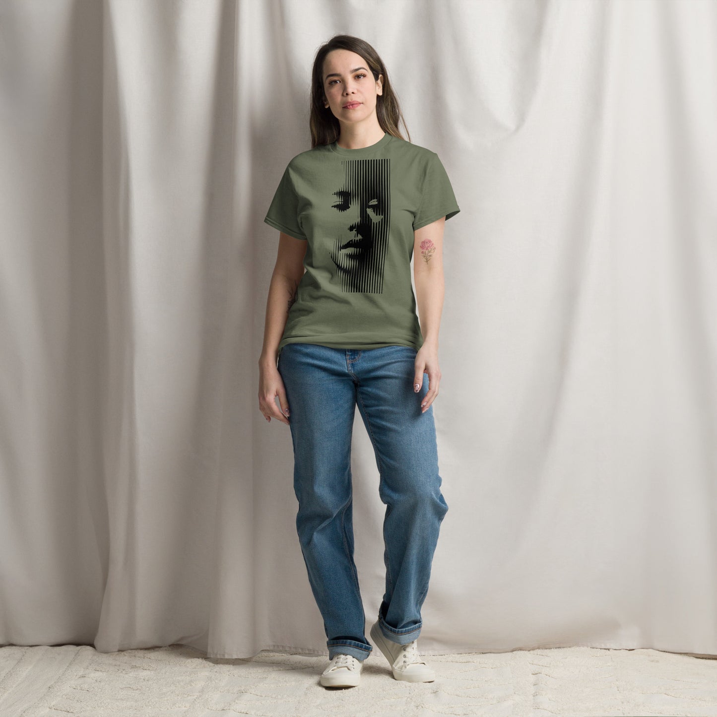 Lady Stripes Unisex classic tee